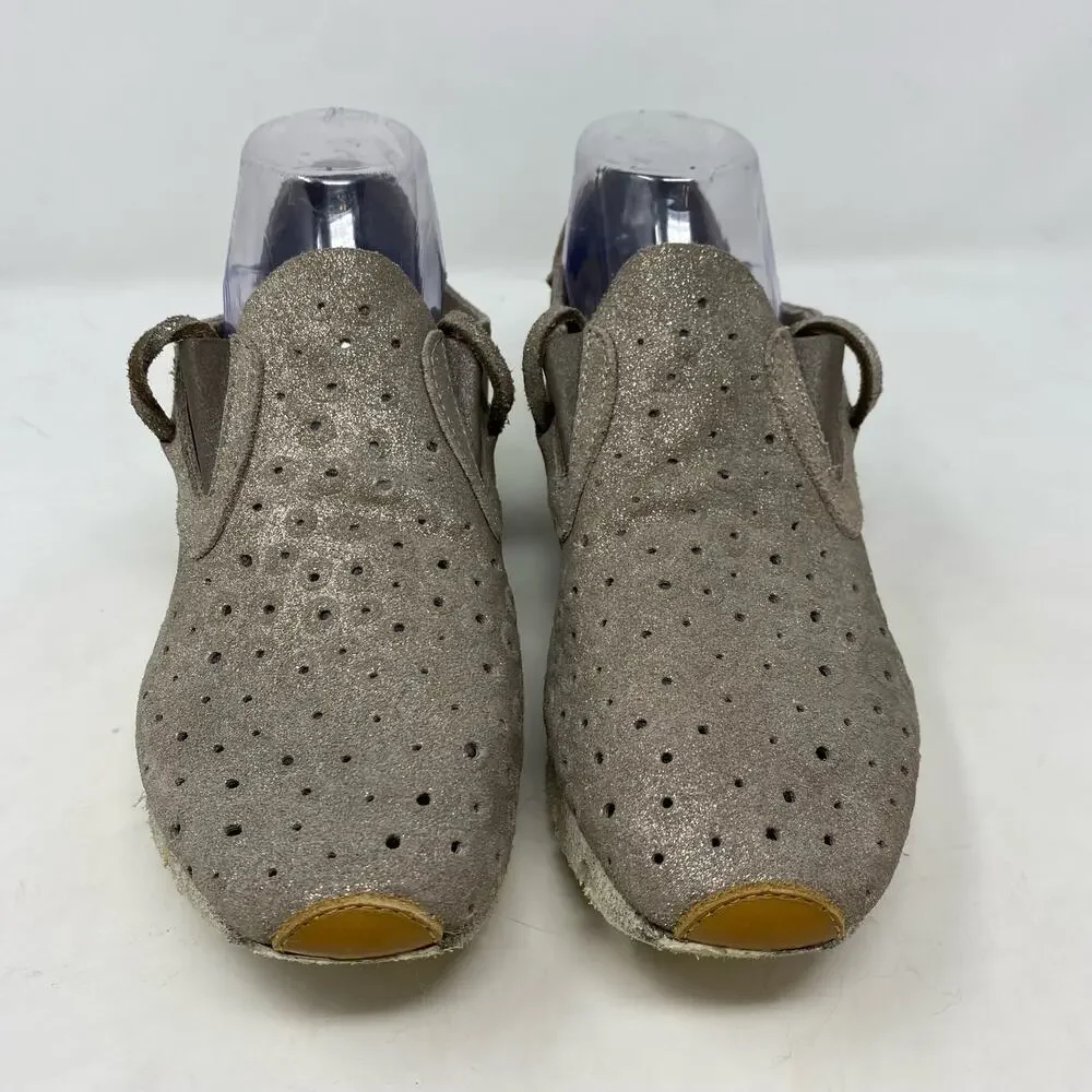 OTBT Lunar Gray Metallic Silver Leather Lace Up Sneakers Shoes Womens Size 7.5